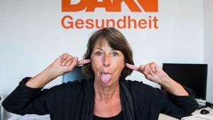CDU, SPD, Grüne, FDP behindern Behinderte - Großes Jubiläum! DAK hat Widerspruch nach einem Jahr immer noch nicht bearbeitet